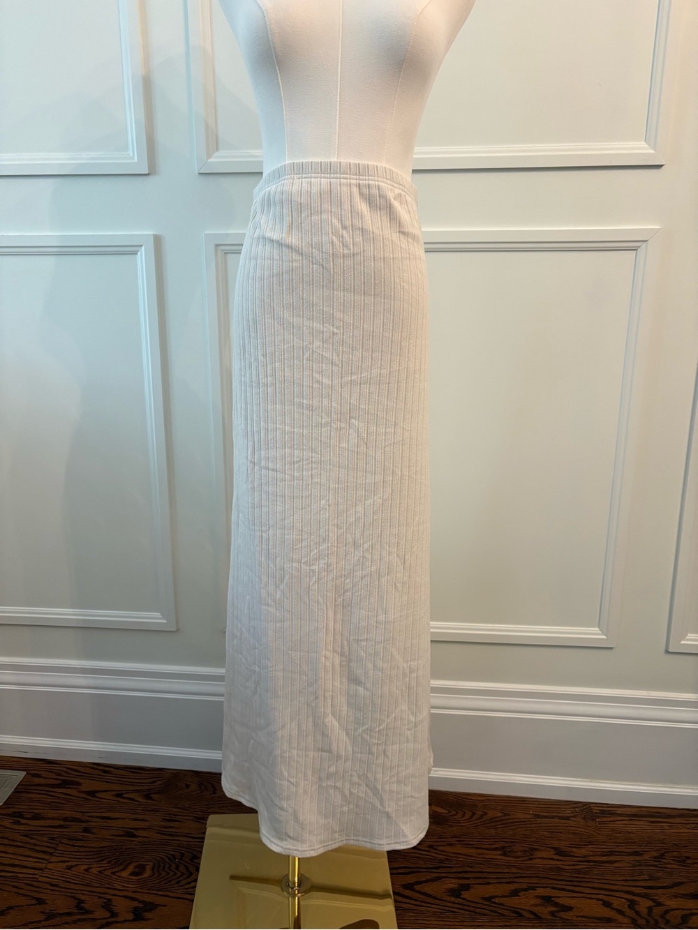 H&M MATERNITY Cream Ribbed Maxi Skirt with Elastic Waist